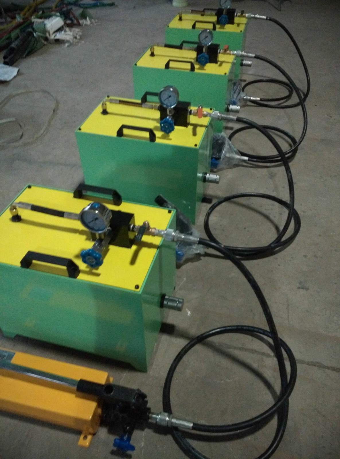 手動液壓蓄能泵站