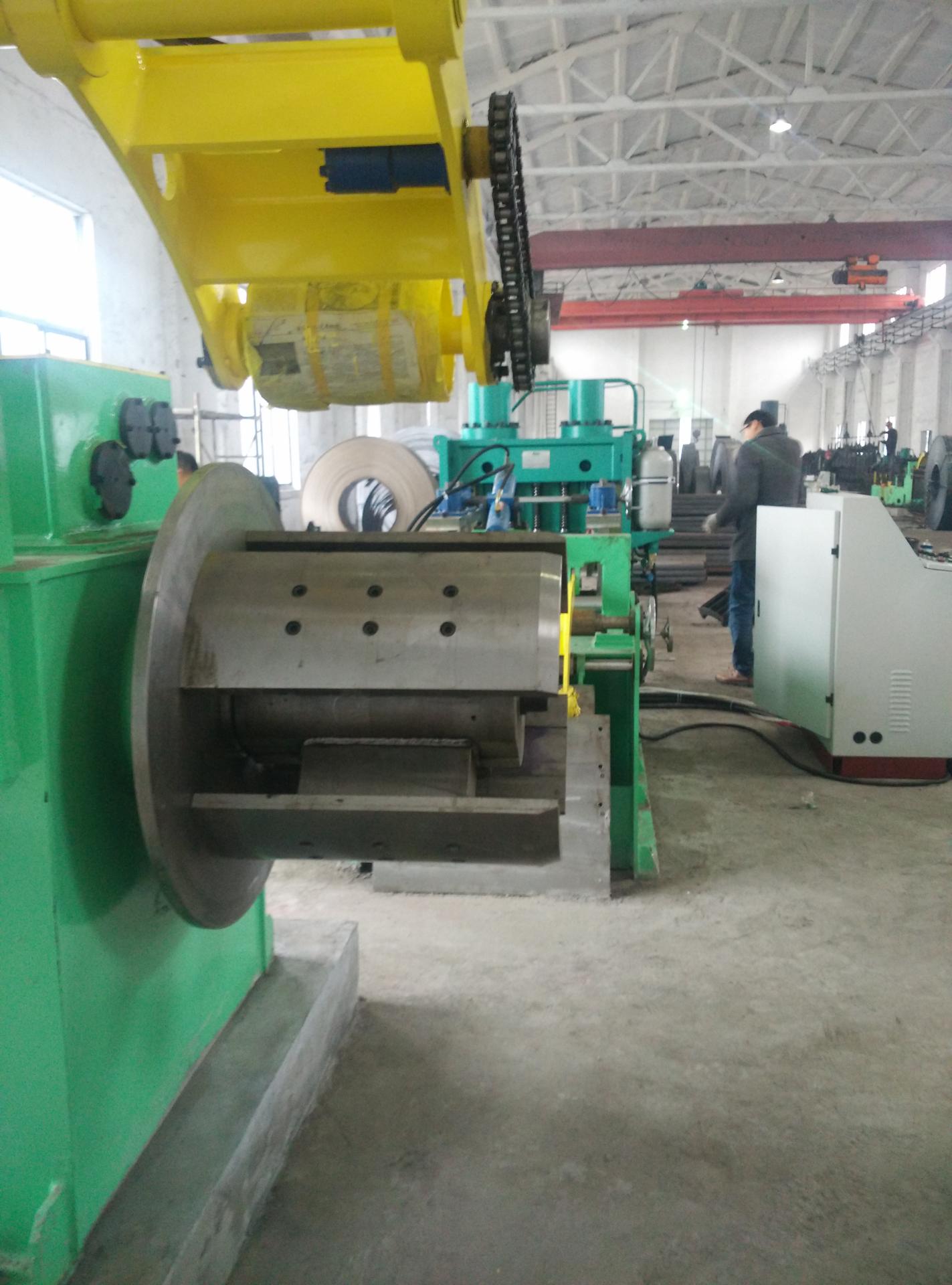 12mm熱板開平剪切機組