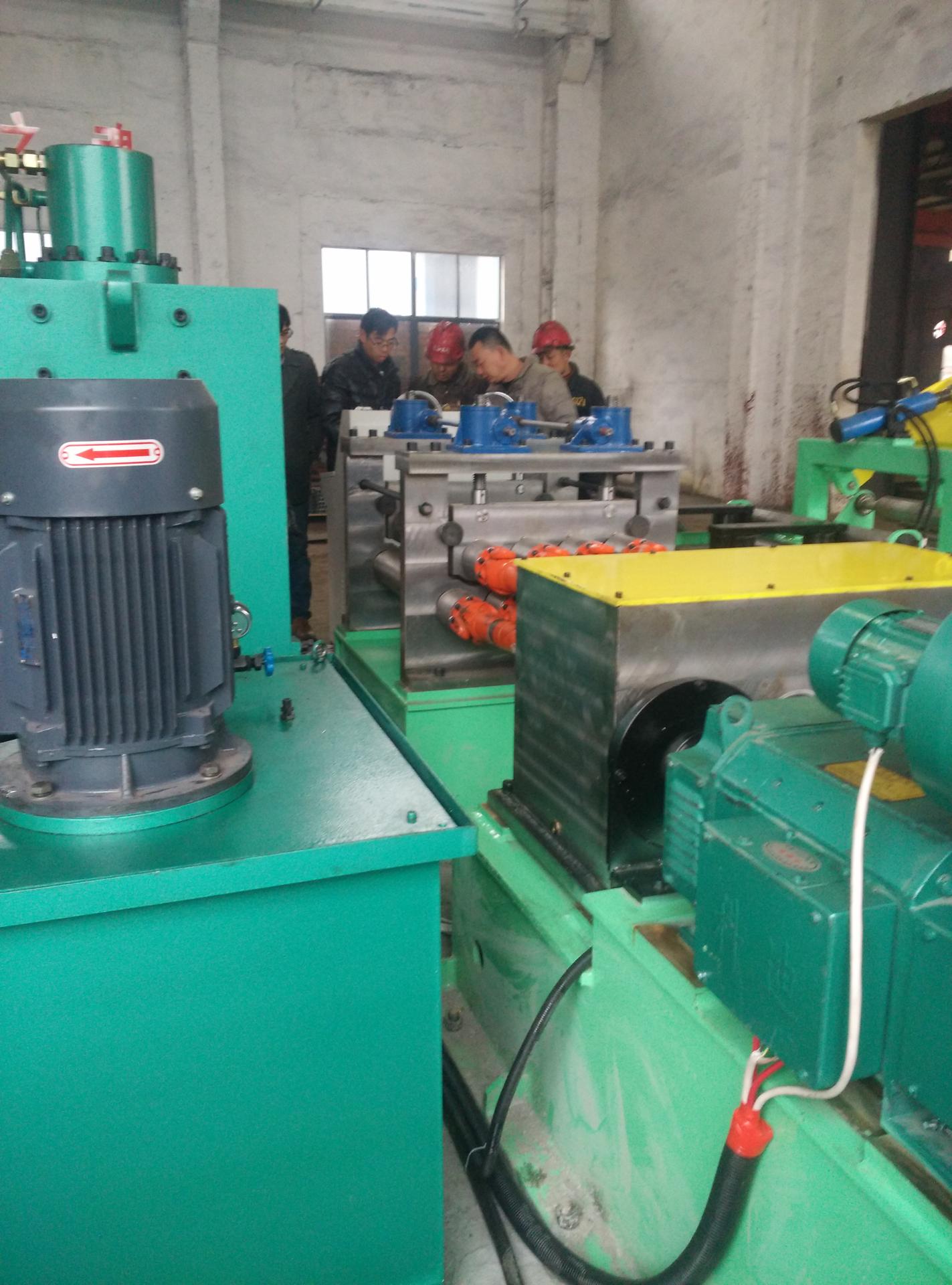 12mm熱板開平剪切機組